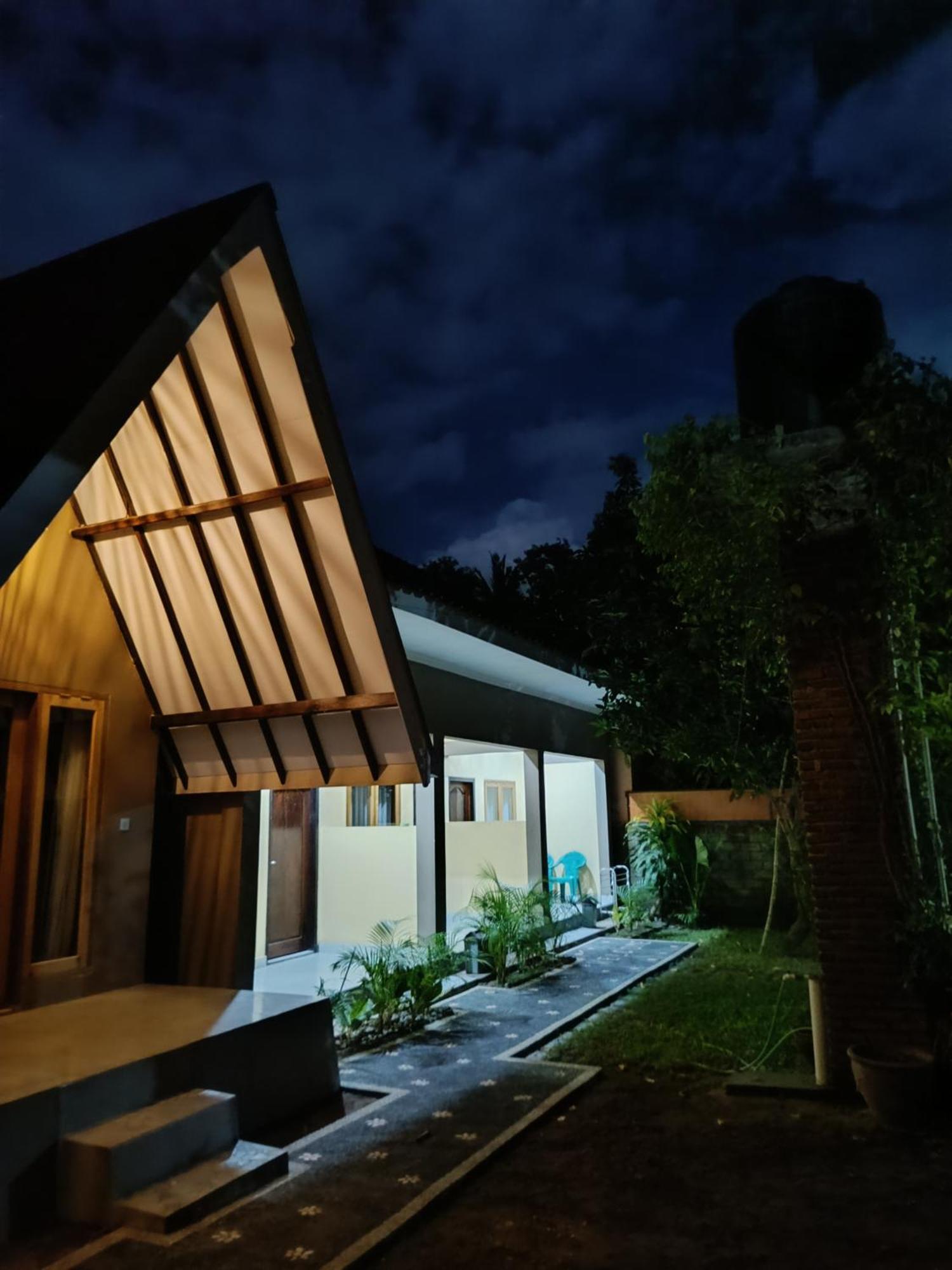 Honey Home Kuta  Экстерьер фото