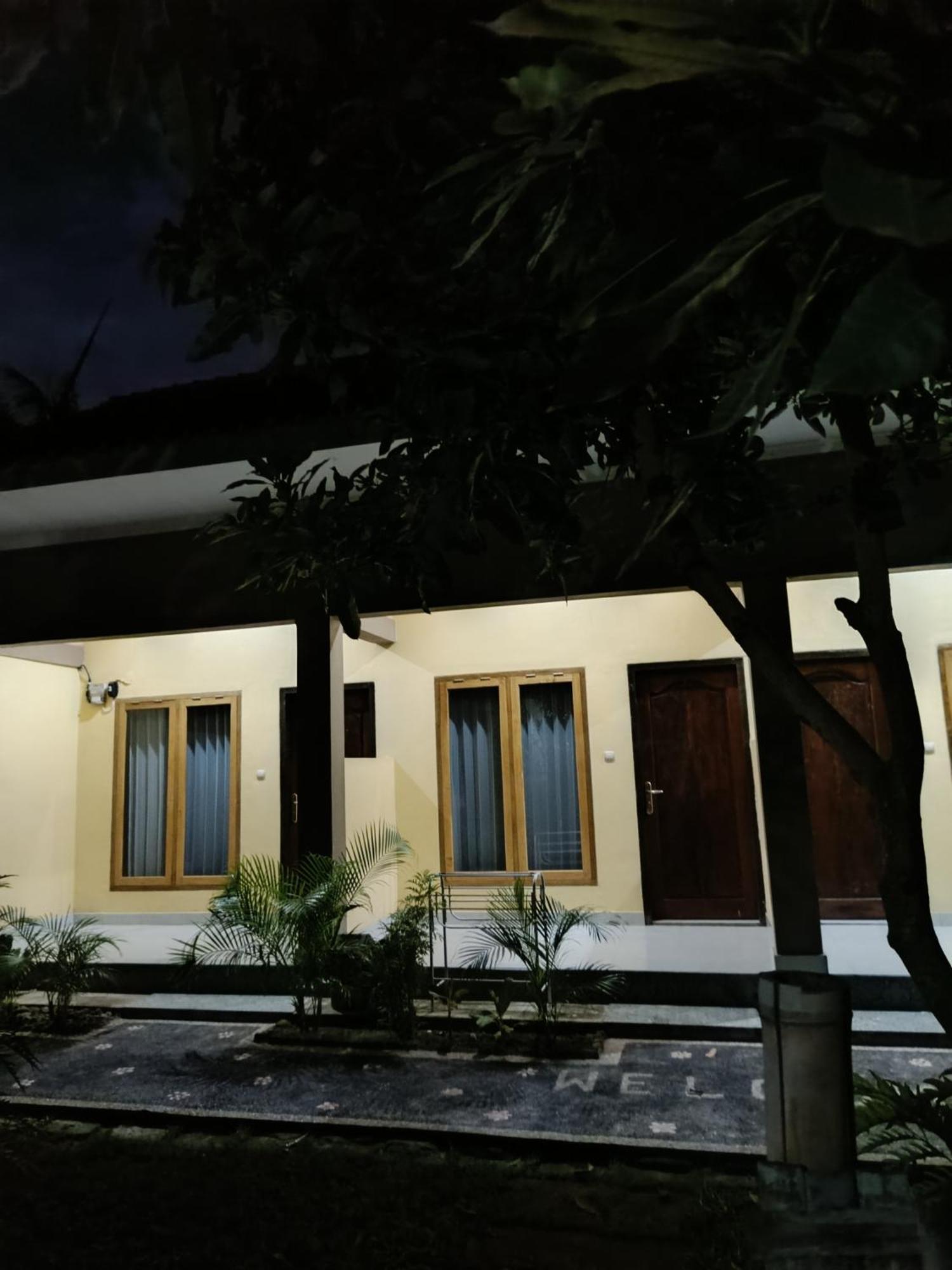 Honey Home Kuta  Экстерьер фото